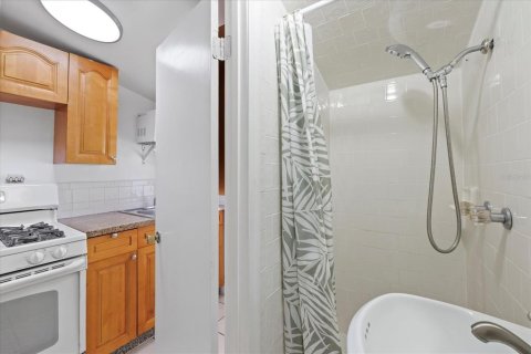 Casa en venta en Tampa, Florida, 3 dormitorios, 127.93 m2 № 1690033 - foto 21