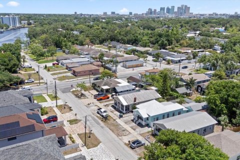 Casa en venta en Tampa, Florida, 3 dormitorios, 127.93 m2 № 1690033 - foto 30