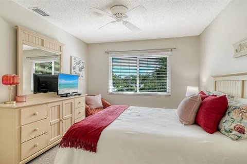 Copropriété à vendre à Sarasota, Floride: 2 chambres, 108.97 m2 № 2416844 - photo 22