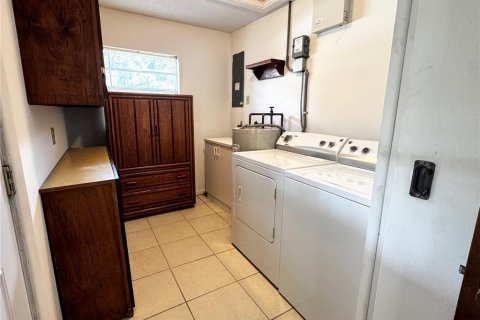 House in Belleview, Florida 3 bedrooms, 150.87 sq.m. № 2394254 - photo 14