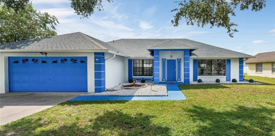 Casa en Kissimmee, Florida 3 dormitorios, 183.11 m2 № 1901229