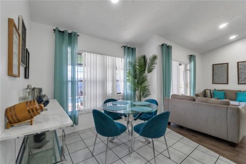 Casa en venta en Kissimmee, Florida, 3 dormitorios, 183.11 m2 № 1901229 - foto 11