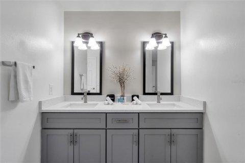 Casa en venta en Kissimmee, Florida, 3 dormitorios, 183.11 m2 № 1901229 - foto 24