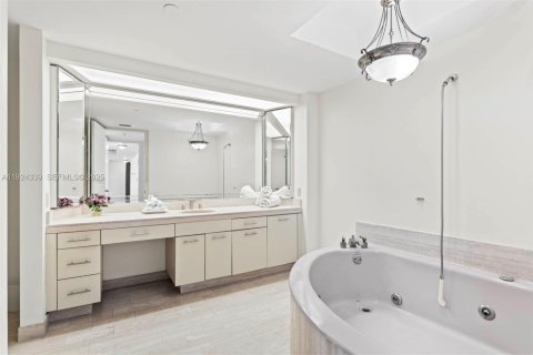 Copropriété à vendre à Aventura, Floride: 2 chambres, 168.15 m2 № 2082892 - photo 17