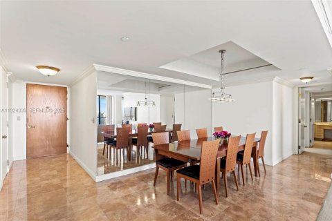Copropriété à vendre à Aventura, Floride: 2 chambres, 168.15 m2 № 2082892 - photo 5