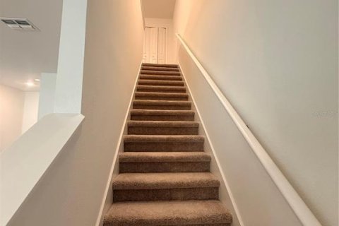 Touwnhouse à louer à Tampa, Floride: 3 chambres, 151.8 m2 № 2387593 - photo 18