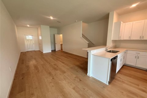 Touwnhouse à louer à Tampa, Floride: 3 chambres, 151.8 m2 № 2387593 - photo 17