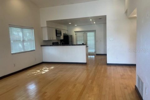 Casa en alquiler en Winter Springs, Florida, 2 dormitorios, 91.69 m2 № 1912286 - foto 2