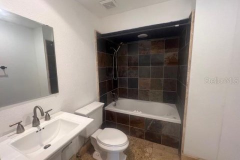 Casa en alquiler en Winter Springs, Florida, 2 dormitorios, 91.69 m2 № 1912286 - foto 9