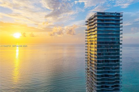 Copropriété à vendre à Sunny Isles Beach, Floride: 4 chambres, 463.77 m2 № 2001955 - photo 2