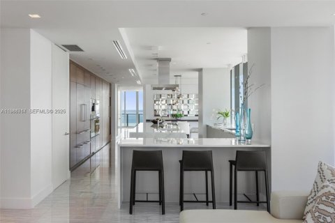 Copropriété à vendre à Sunny Isles Beach, Floride: 4 chambres, 463.77 m2 № 2001955 - photo 12