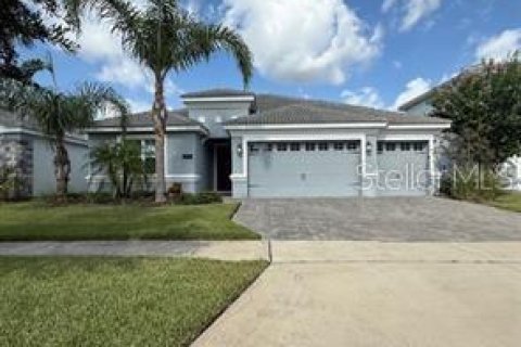 House in Four Corners, Florida 4 bedrooms, 238.85 sq.m. № 1919657 - photo 1