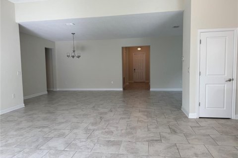 House in Four Corners, Florida 4 bedrooms, 238.85 sq.m. № 1919657 - photo 5