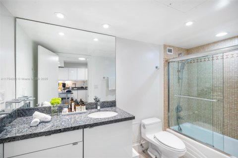 Condominio en venta en Miami Beach, Florida, 61.32 m2 № 1707096 - foto 28
