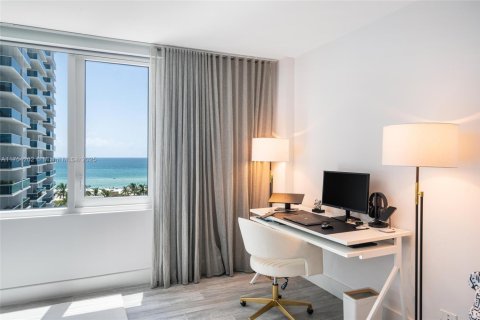 Condominio en venta en Miami Beach, Florida, 61.32 m2 № 1707096 - foto 20