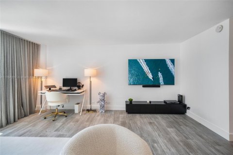 Condominio en venta en Miami Beach, Florida, 61.32 m2 № 1707096 - foto 21