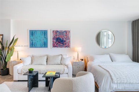 Condominio en venta en Miami Beach, Florida, 61.32 m2 № 1707096 - foto 18