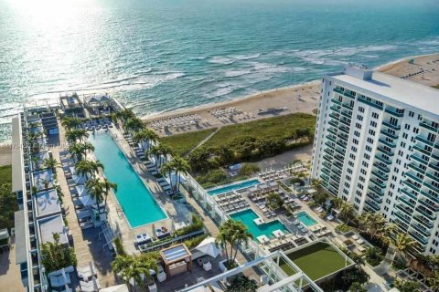 Condominio en venta en Miami Beach, Florida, 61.32 m2 № 1707096 - foto 4