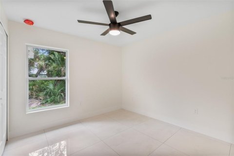 Casa en venta en Port Charlotte, Florida, 3 dormitorios, 97.18 m2 № 1813398 - foto 16