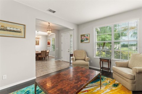 House in Tampa, Florida 4 bedrooms, 479.38 sq.m. № 1797982 - photo 11