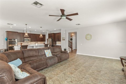 House in Tampa, Florida 4 bedrooms, 479.38 sq.m. № 1797982 - photo 19