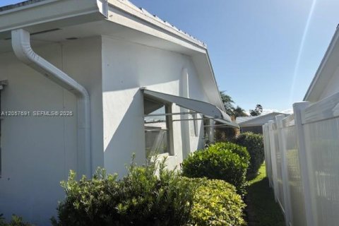 Купить виллу или дом в Тамарак, Флорида 2 спальни, 93.65м2, № 2248881 - фото 18