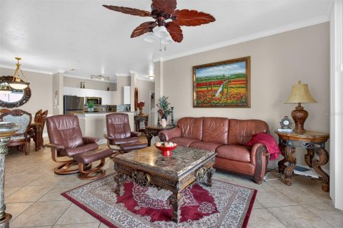 Copropriété à louer à Clearwater, Floride: 2 chambres, 125.42 m2 № 2401157 - photo 6