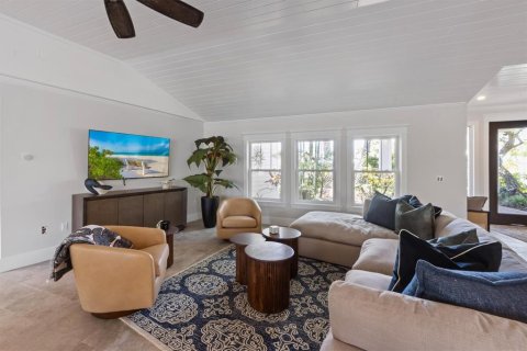 Casa en venta en Anna Maria, Florida, 4 dormitorios, 321.81 m2 № 1884521 - foto 8