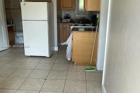 Купить коммерческую недвижимость в Себринг, Флорида № 2034476 - фото 3