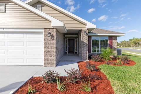 House in Palm Coast, Florida 4 bedrooms, 174.84 sq.m. № 1786272 - photo 1