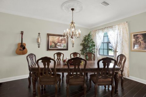 House in Spring Hill, Florida 4 bedrooms, 247.03 sq.m. № 1765641 - photo 14