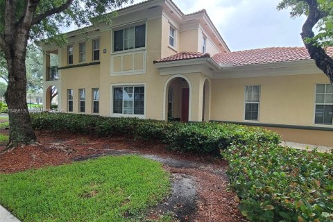Condo in Miramar, Florida, 2 bedrooms  № 2240793 - photo 4