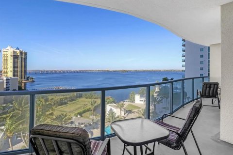 Copropriété à vendre à Fort Myers, Floride: 2 chambres, 109.62 m2 № 2291903 - photo 20