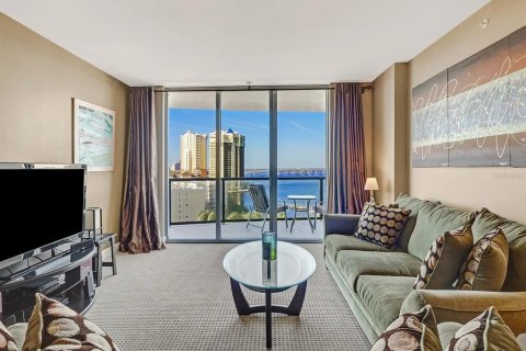 Copropriété à vendre à Fort Myers, Floride: 2 chambres, 109.62 m2 № 2291903 - photo 9