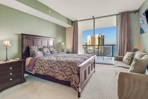 Copropriété à vendre à Fort Myers, Floride: 2 chambres, 109.62 m2 № 2291903 - photo 12