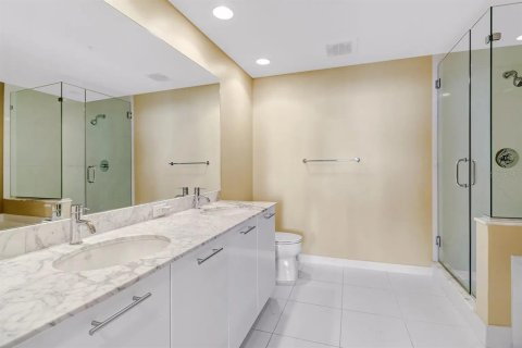 Copropriété à vendre à Fort Myers, Floride: 2 chambres, 109.62 m2 № 2291903 - photo 16