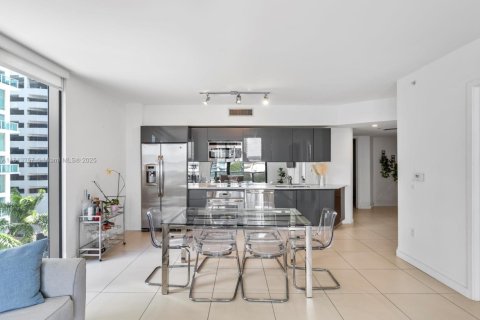 Condo in Miami, Florida, 2 bedrooms  № 1760897 - photo 14