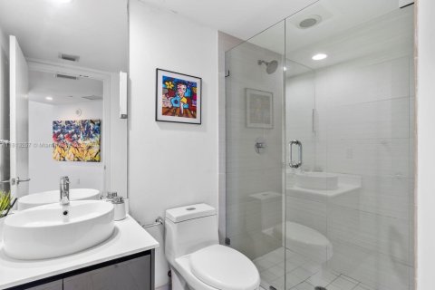 Condo in Miami, Florida, 2 bedrooms  № 1760897 - photo 27