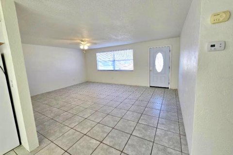 House in Ormond Beach, Florida 2 bedrooms, 103.12 sq.m. № 2116620 - photo 26
