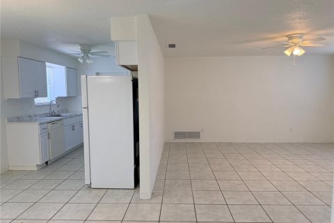 House in Ormond Beach, Florida 2 bedrooms, 103.12 sq.m. № 2116620 - photo 9