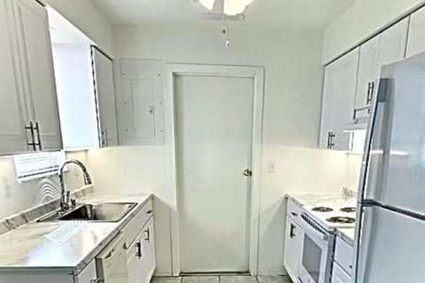 House in Ormond Beach, Florida 2 bedrooms, 103.12 sq.m. № 2116620 - photo 4