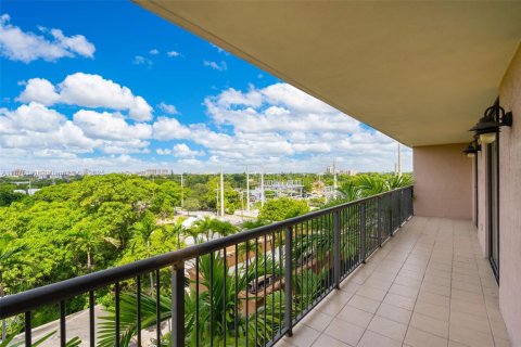 Купить кондоминиум в Майами, Флорида 2 спальни, 85.19м2, № 2054052 - фото 23