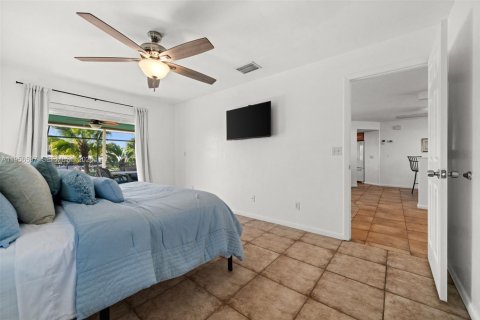 Casa en venta en Cape Coral, Florida, 3 dormitorios, 155.7 m2 № 2020220 - foto 19