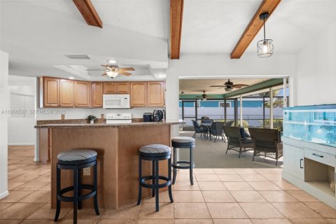 Casa en venta en Cape Coral, Florida, 3 dormitorios, 155.7 m2 № 2020220 - foto 14