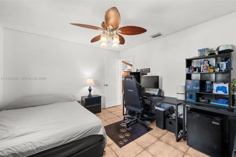 Casa en venta en Cape Coral, Florida, 3 dormitorios, 155.7 m2 № 2020220 - foto 22