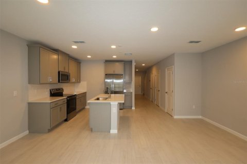 Touwnhouse à vendre à Orlando, Floride: 3 chambres, 154.78 m2 № 2309952 - photo 5