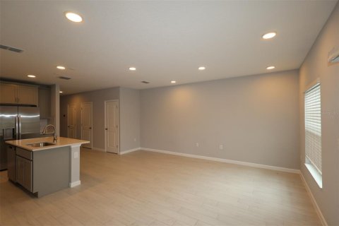 Touwnhouse à vendre à Orlando, Floride: 3 chambres, 154.78 m2 № 2309952 - photo 6
