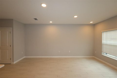 Touwnhouse à vendre à Orlando, Floride: 3 chambres, 154.78 m2 № 2309952 - photo 10
