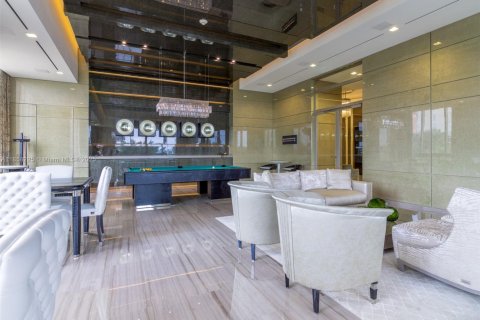 Condominio en venta en Sunny Isles Beach, Florida, 4 dormitorios, 428.19 m2 № 2018660 - foto 15