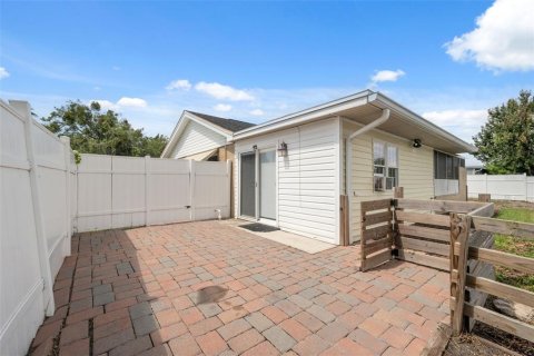House in New Port Richey, Florida 3 bedrooms, 145.11 sq.m. № 1881416 - photo 25